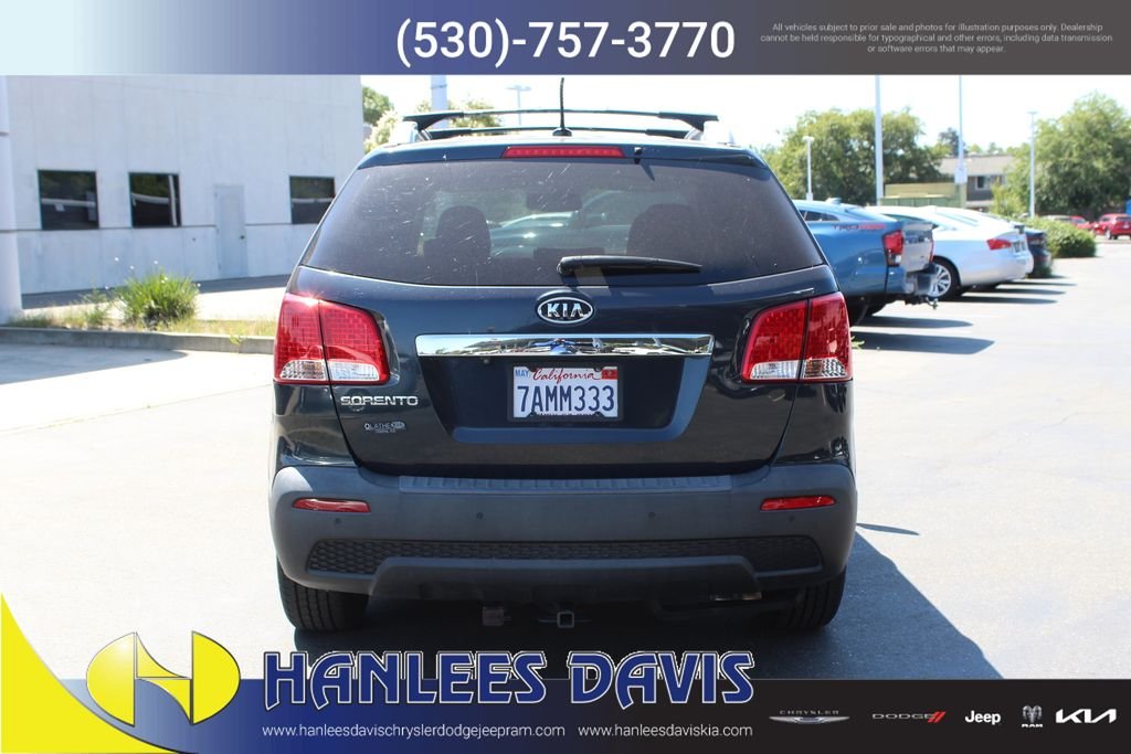 Used 2012 Black Kia LX image 8