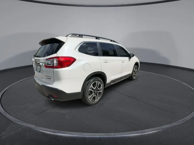 New 2026 CRYSTAL WHITE PEARL Subaru Limited 7-Passenger image 8
