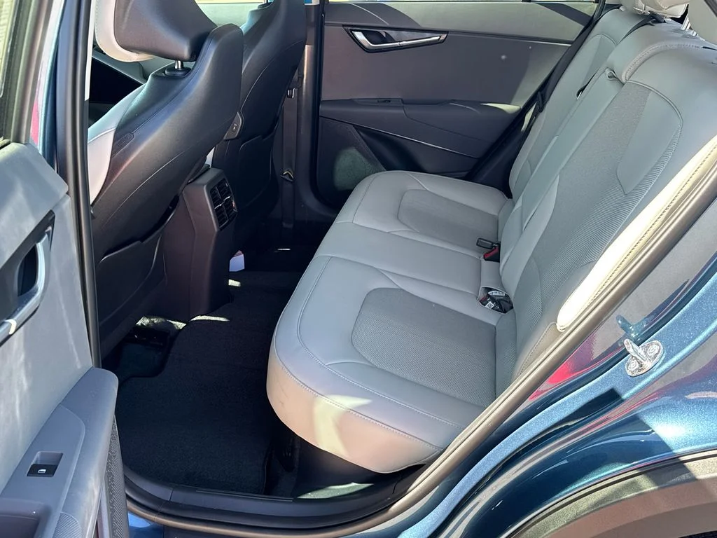 New 2026 Mineral Blue Kia EX image 21