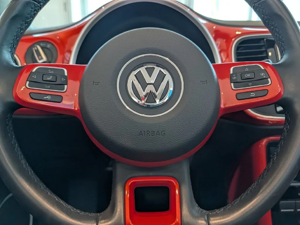 Used 2019 Orange Volkswagen 2.0T SE image 20