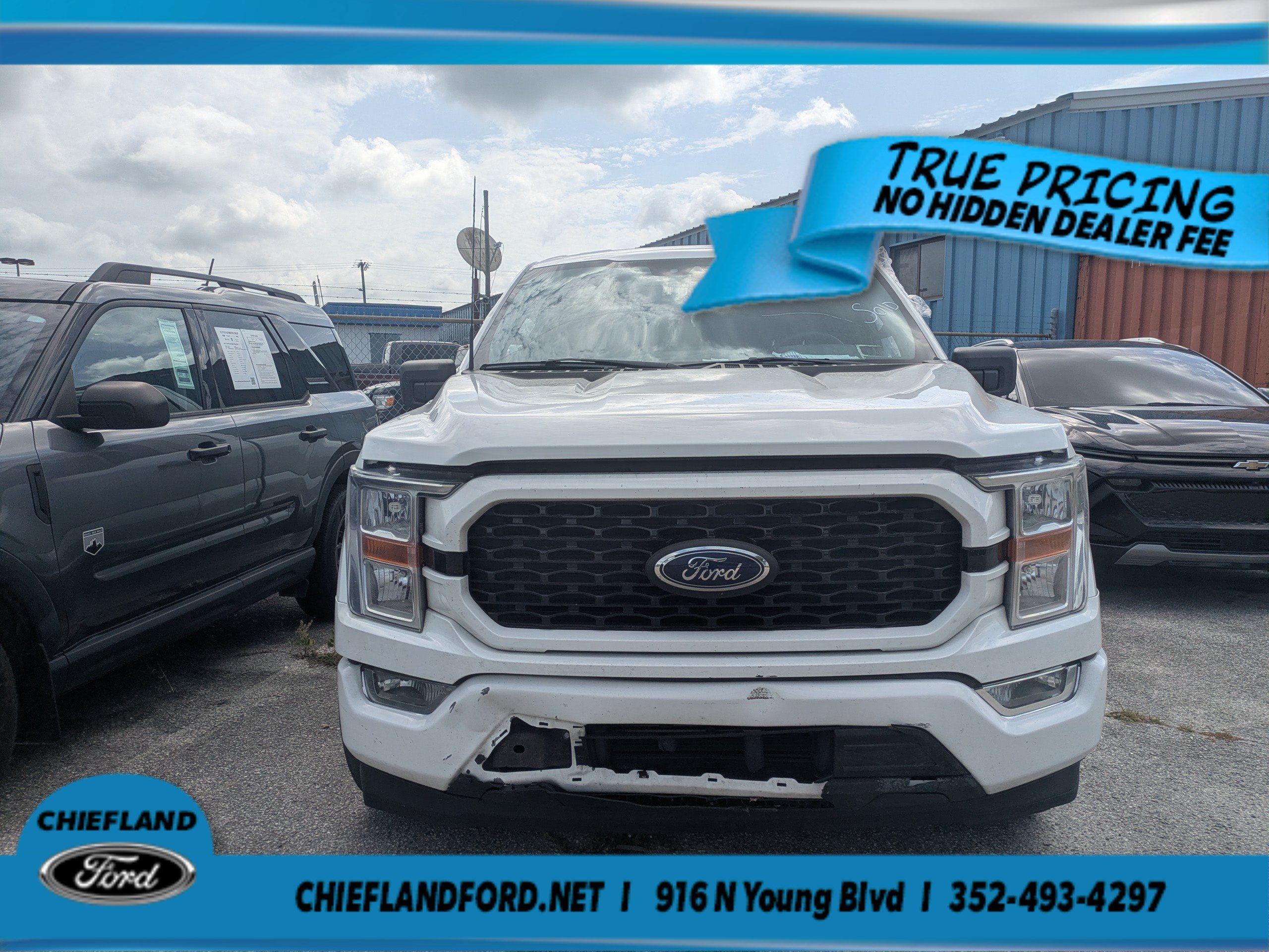 Used 2021  Ford XL image 1