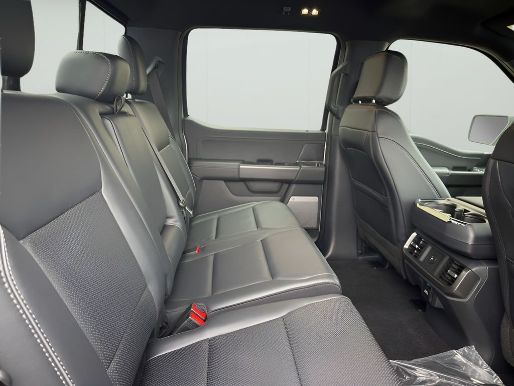 New 2025 Space White Metallic Ford Lariat® image 37