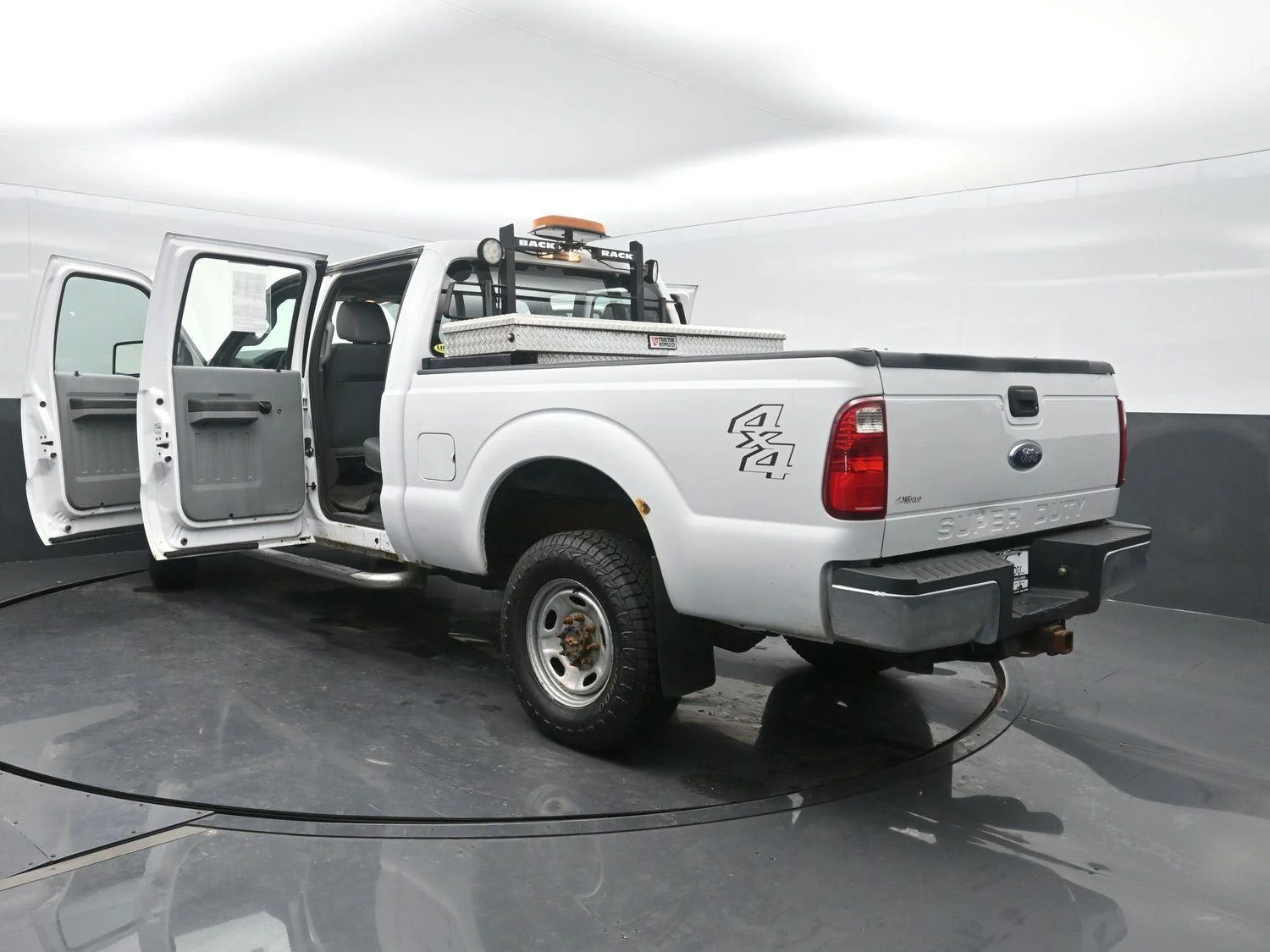 Used 2015 Oxford White Ford XL image 38