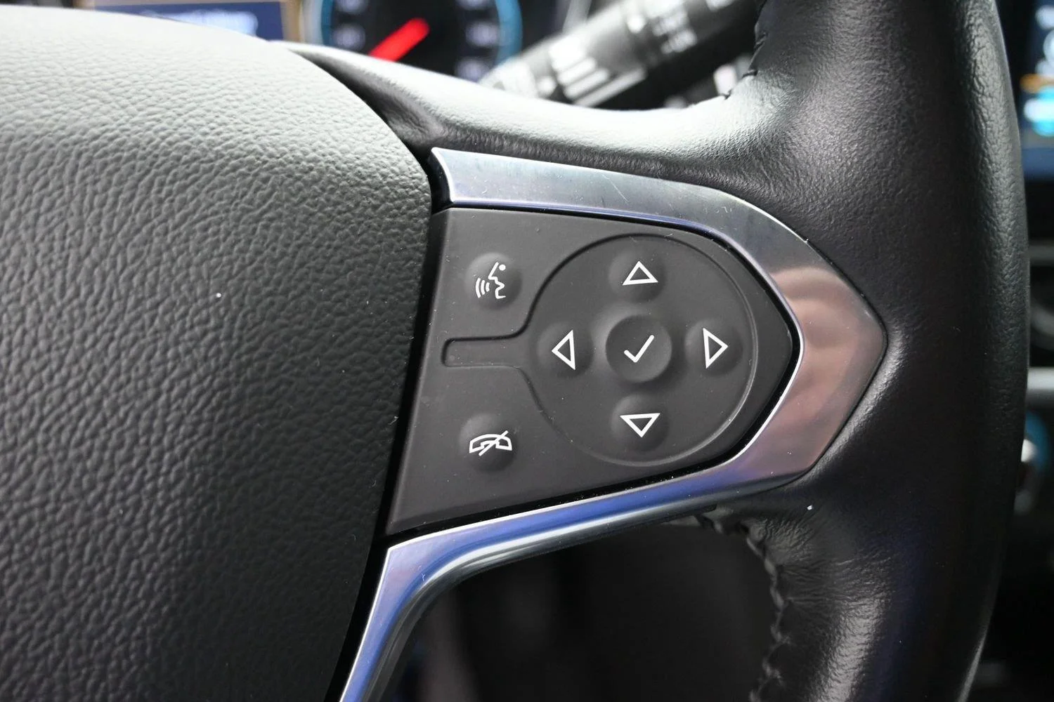 Used 2022 Black Cherry Metallic Chevrolet LT Leather image 26