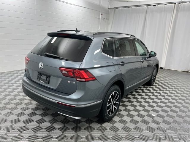 Used 2021 Gray Volkswagen 2.0T SE image 5