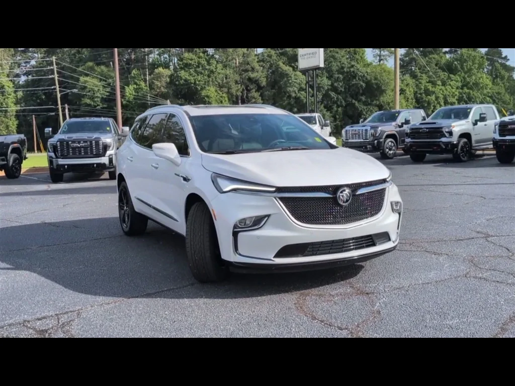 Used 2024 White Frost Tricoat Buick Essence image 3
