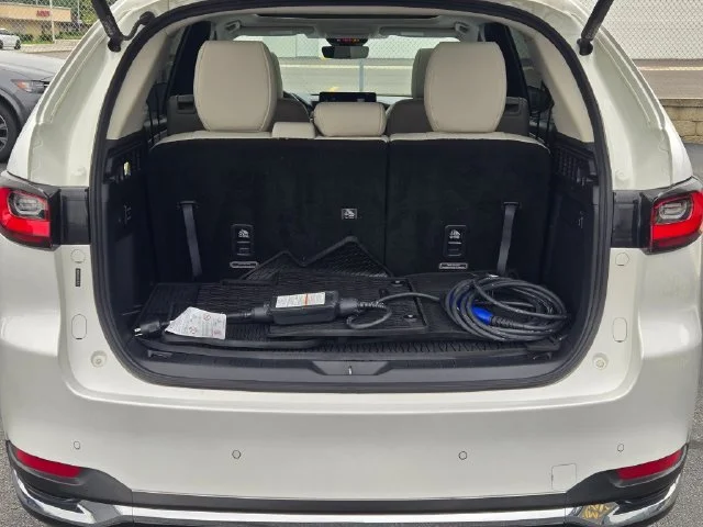 Used 2024 White Mazda Premium image 13