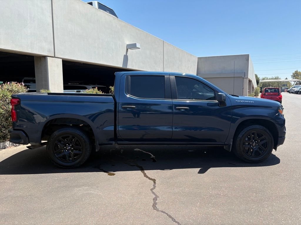 Used 2022 Blue Chevrolet Custom image 3