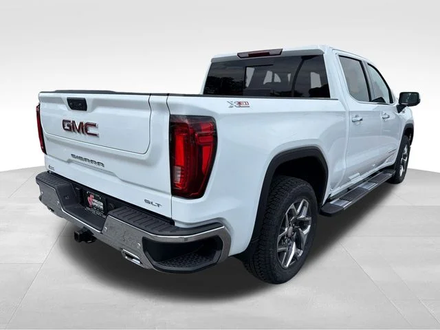 2026 GMC Sierra 1500 SLT - Photo 7