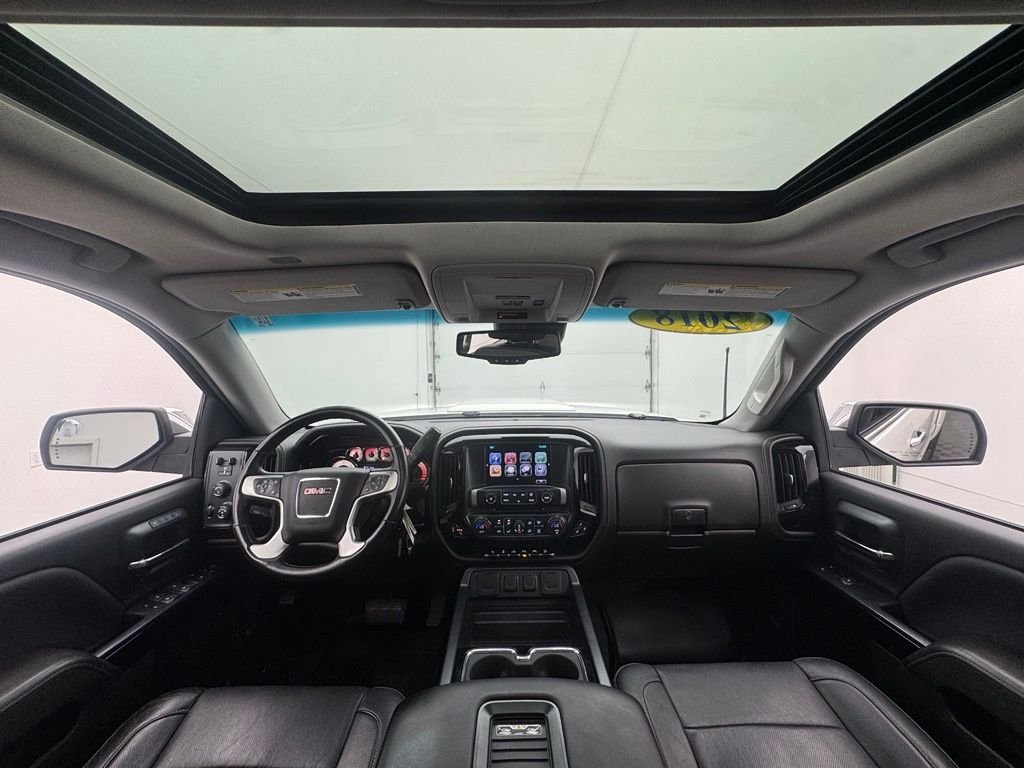 Used 2018 White Frost Tricoat GMC SLT image 3