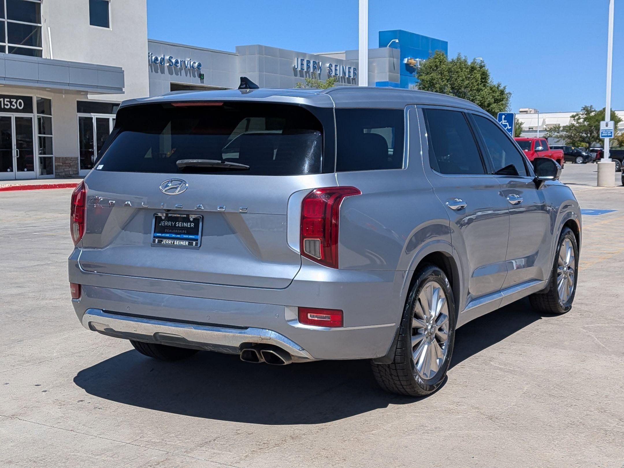 Used 2020 Lagoon Silver Hyundai Limited image 5