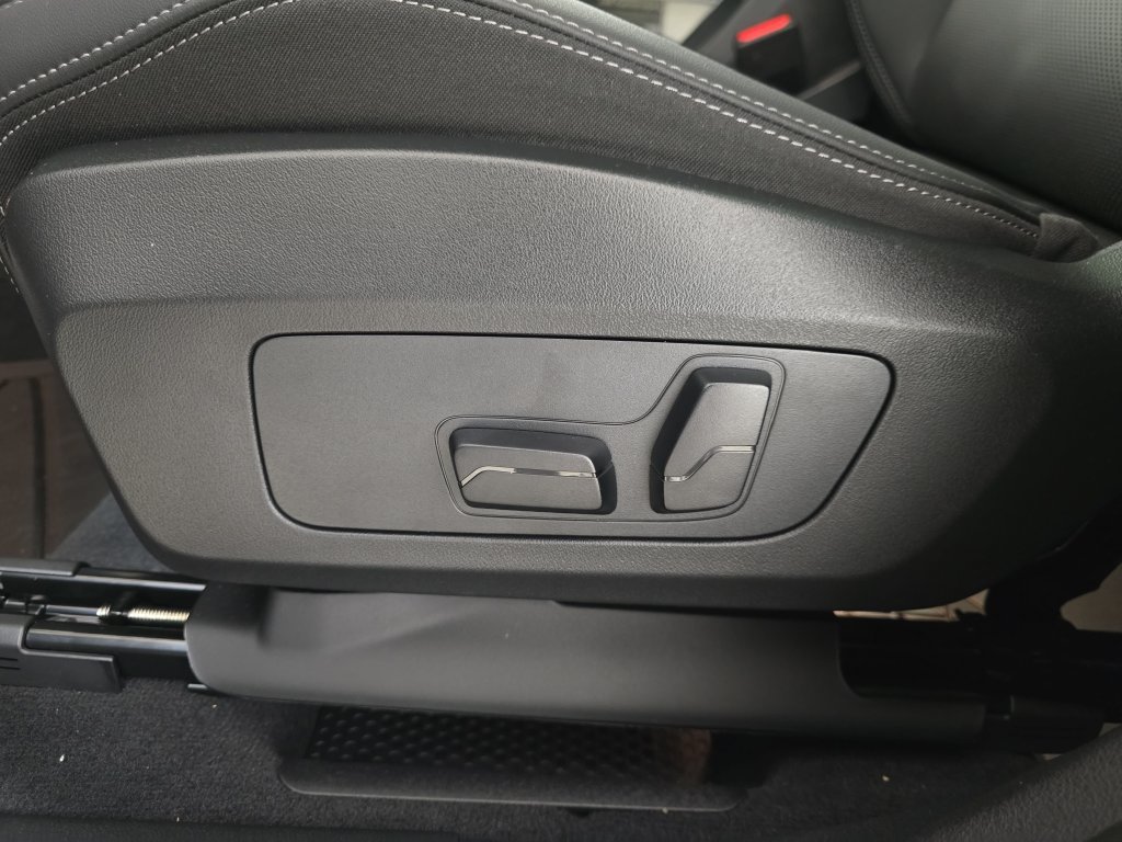 2026 BMW X2 28i - Photo 29