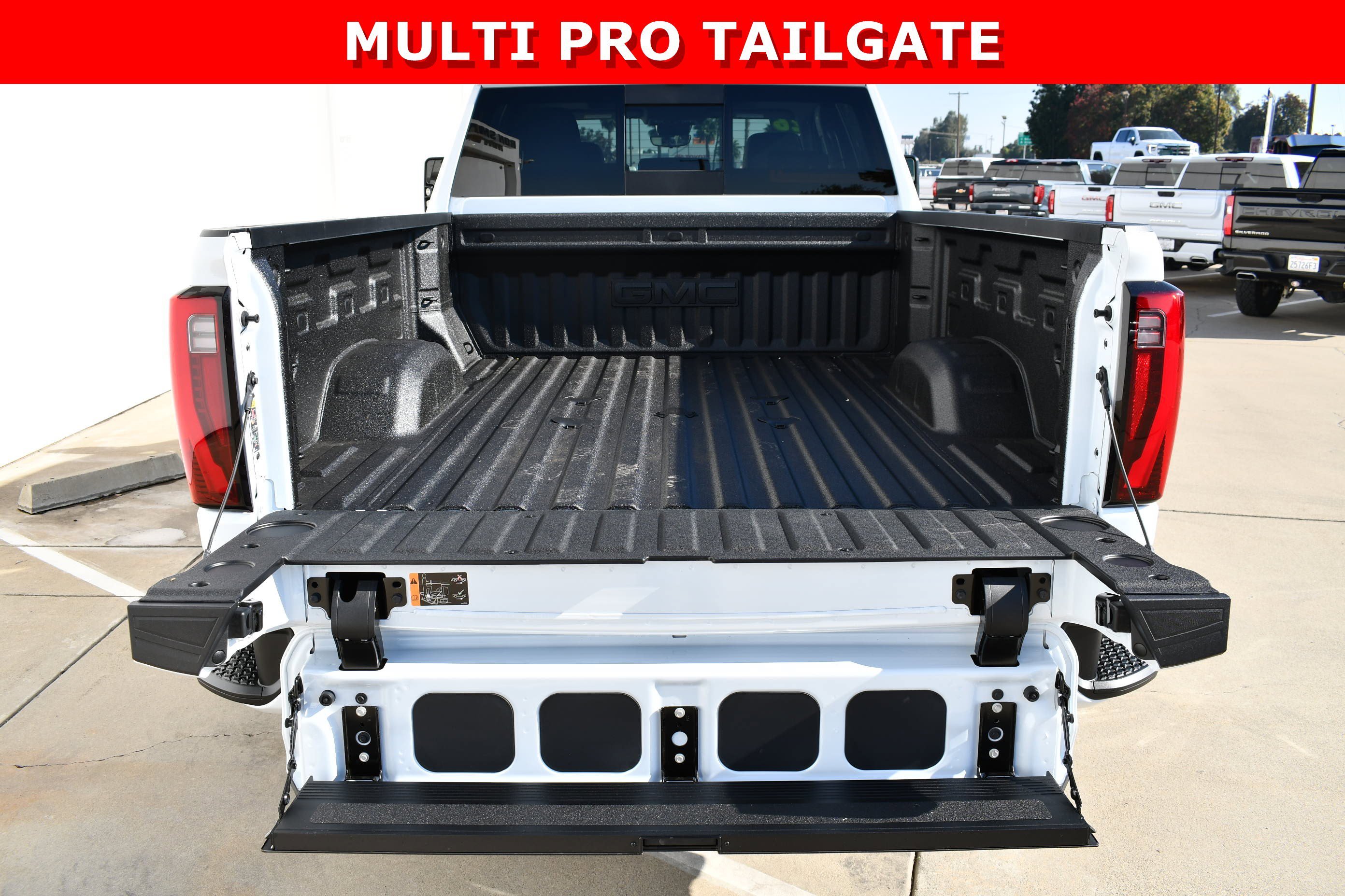 2026 GMC Sierra 2500HD Denali - Photo 8