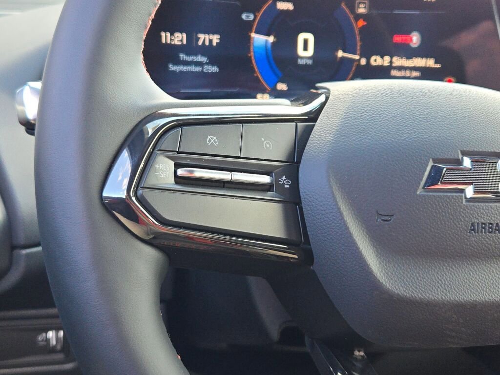 2025 Chevrolet Equinox EV RS - Photo 30