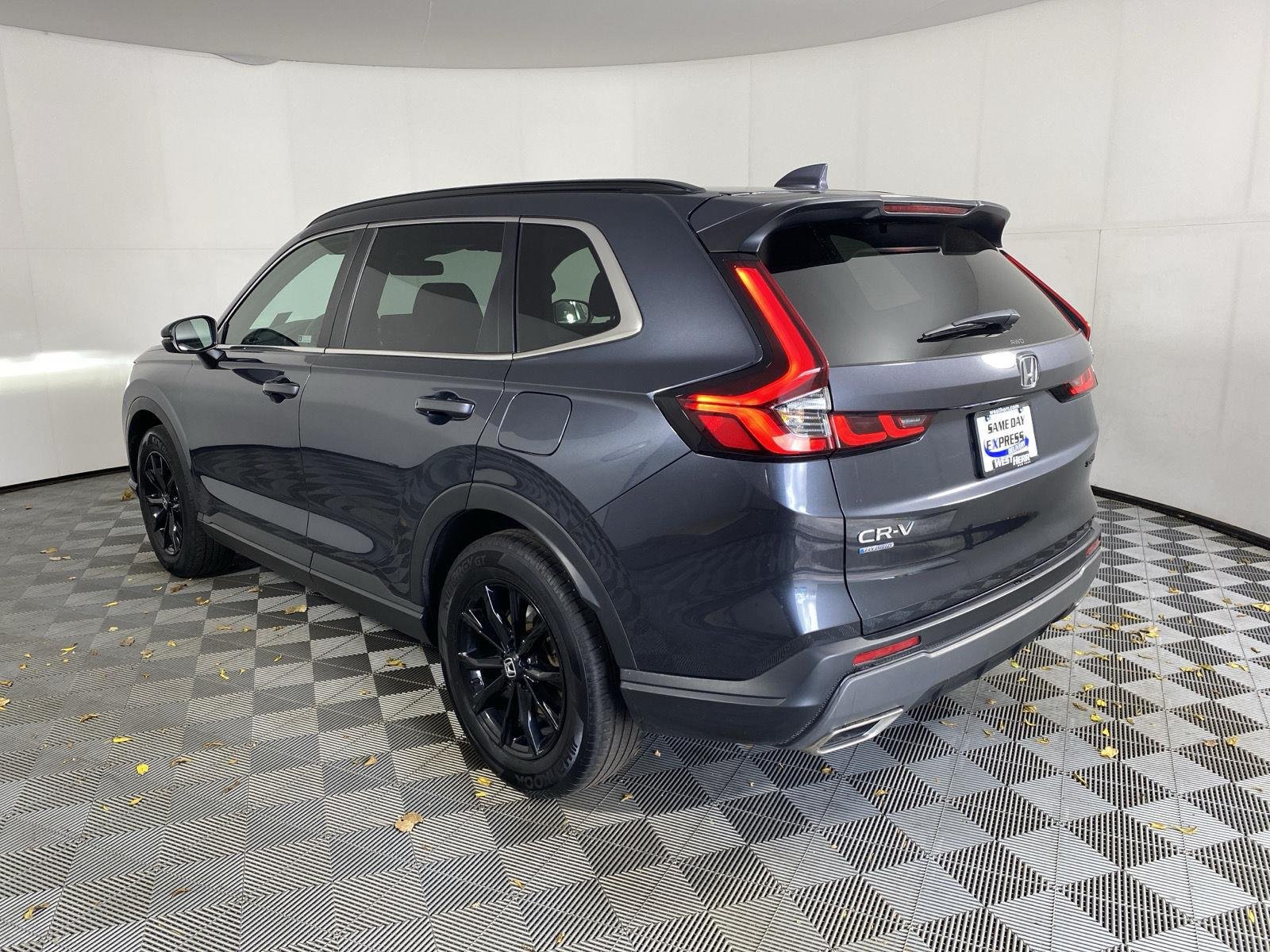 Used 2024 Meteorite Gray Metallic Honda Sport image 5