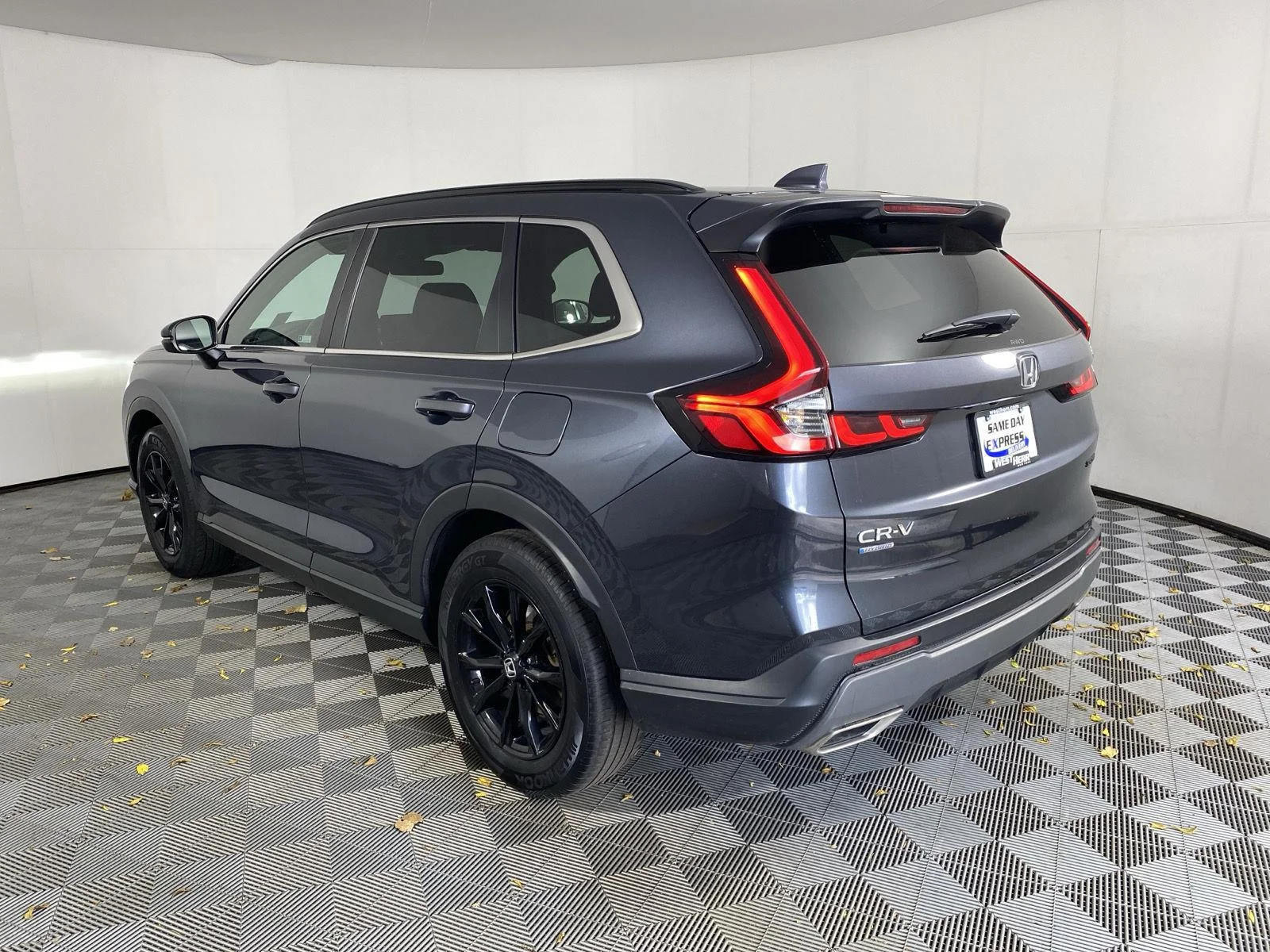 Used 2024 Meteorite Gray Metallic Honda Sport image 5