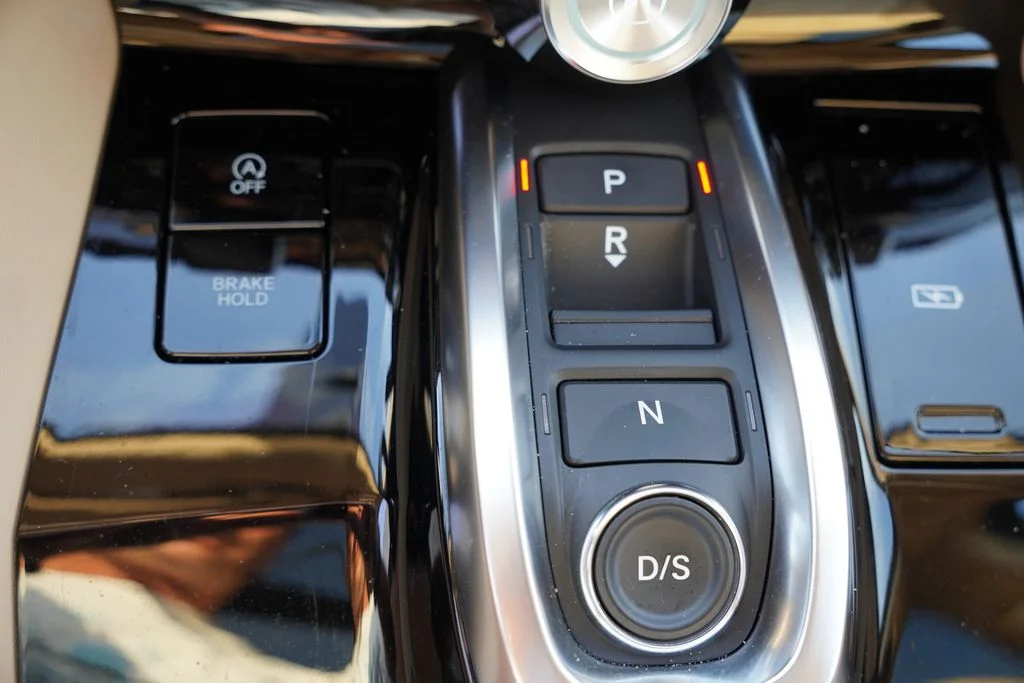 Used 2024 Platinum White Pearl Acura Advance image 34