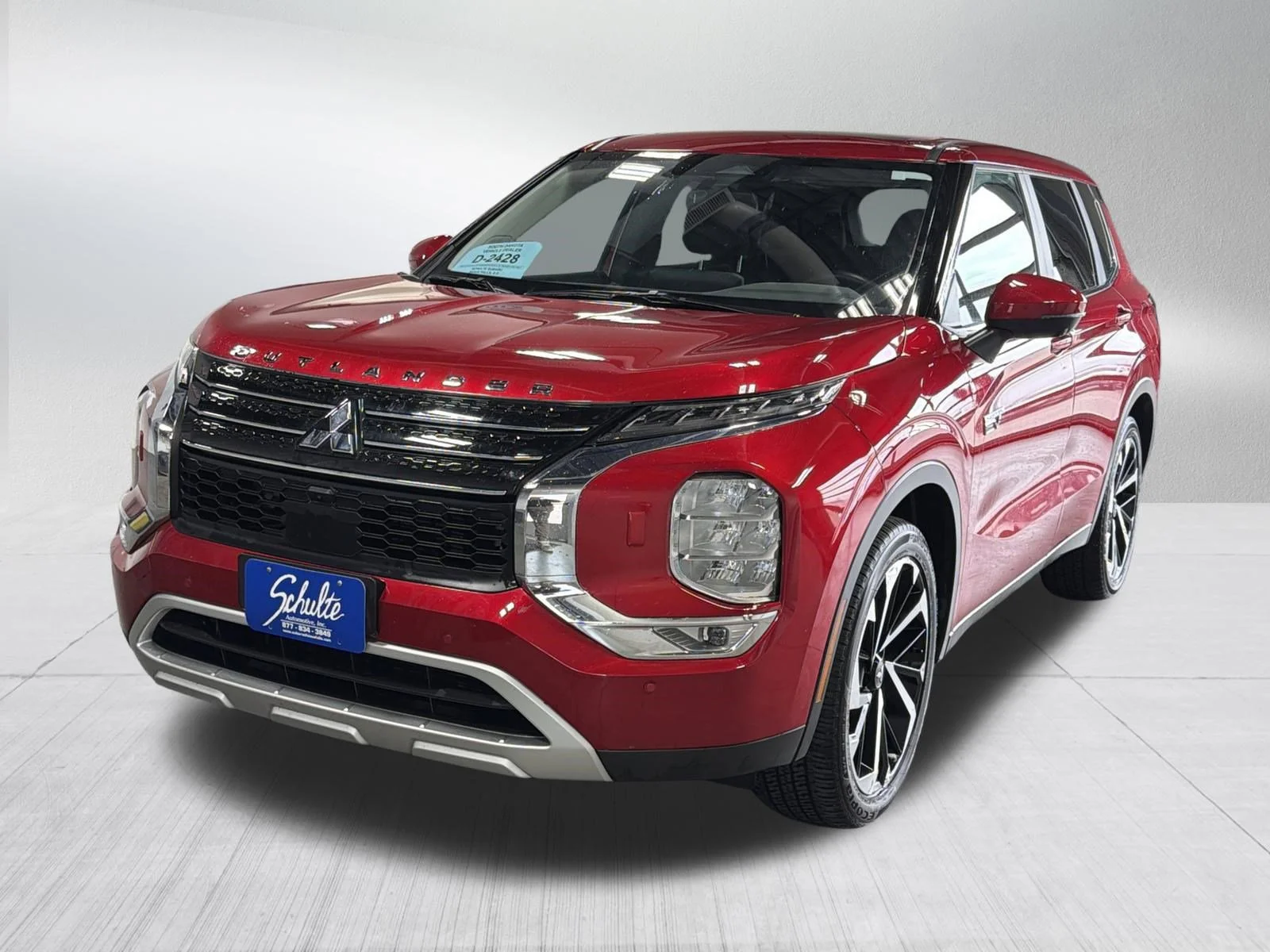 Used 2025 Red Diamond Mitsubishi SE image 3
