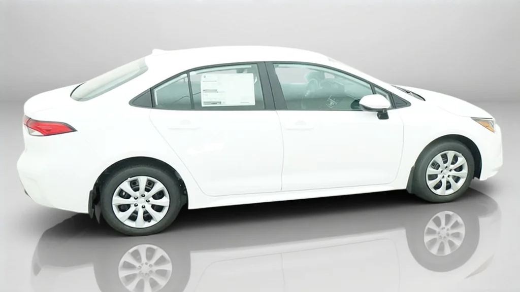 New 2027 Ice Cap Toyota LE image 8