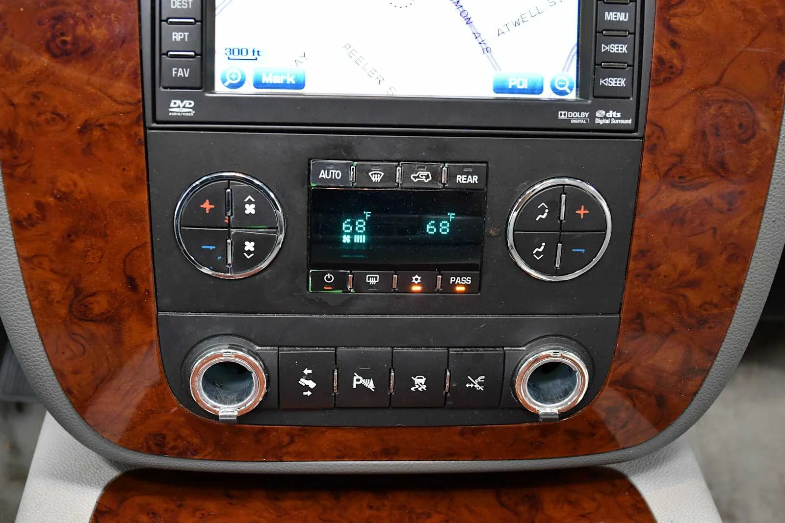 Used 2010 Sheer Silver Metallic Chevrolet LTZ image 20