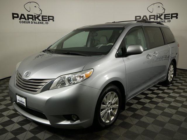 2011 Toyota Sienna XLE