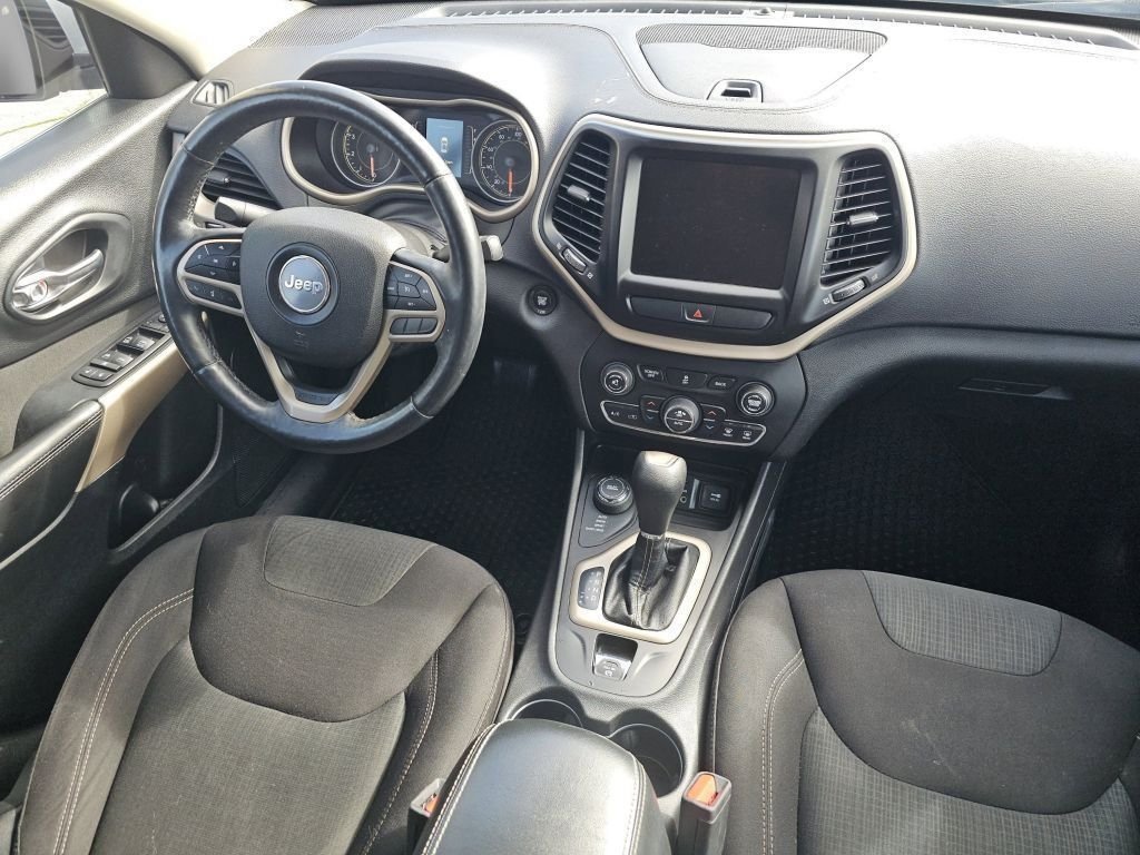 2017 Jeep Cherokee Latitude - Photo 28