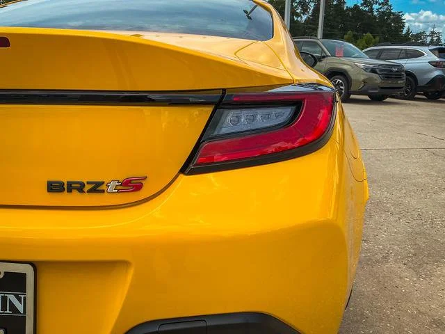 New 2026 Sunrise Yellow Subaru Series.Yellow image 18