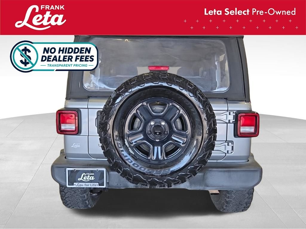 Used 2018 Billet Silver Metallic Clearcoat Jeep  image 5