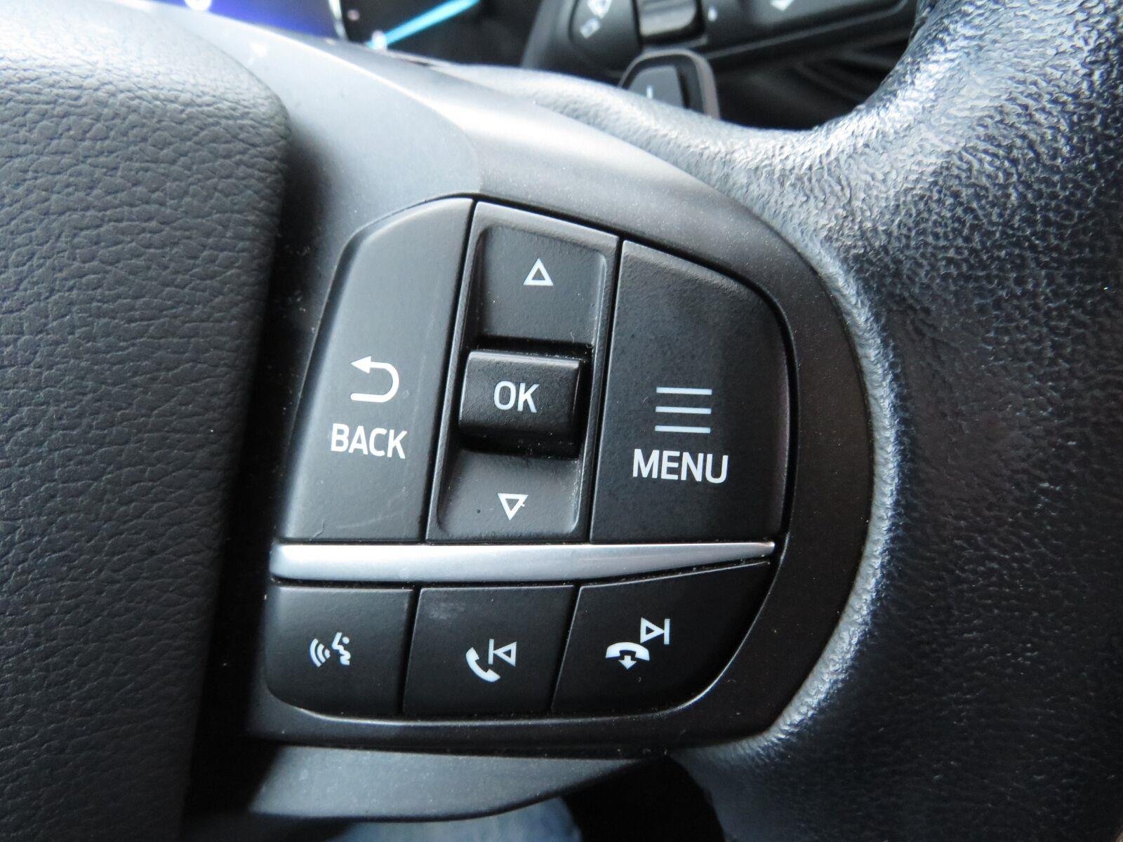 Used 2020 Oxford White Ford XLT image 37