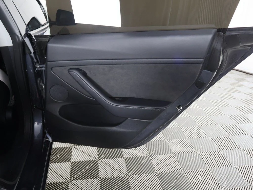 Used 2022 Silver Tesla Long Range image 28