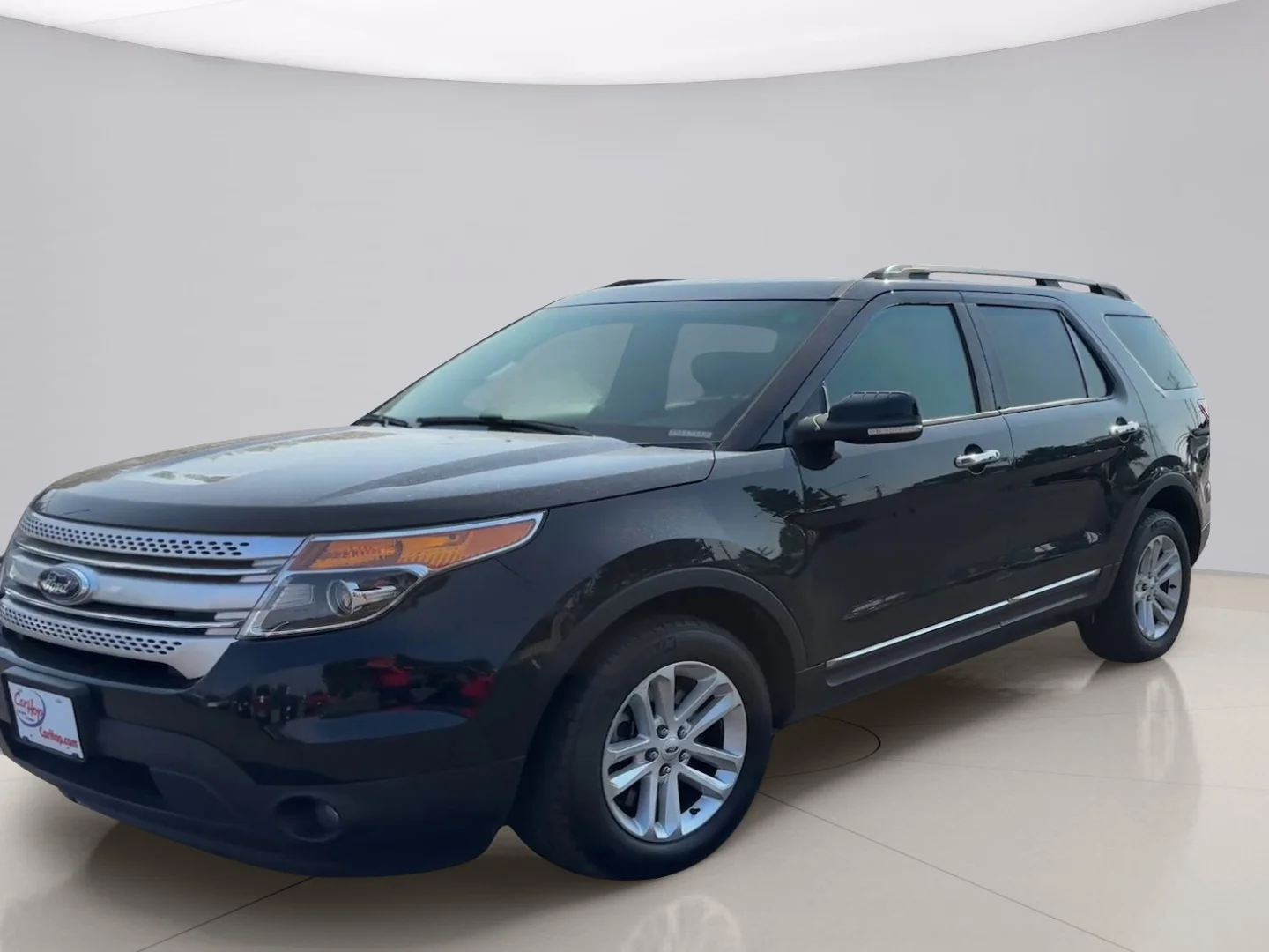 Used 2015 Black Ford XLT 4WD image 1