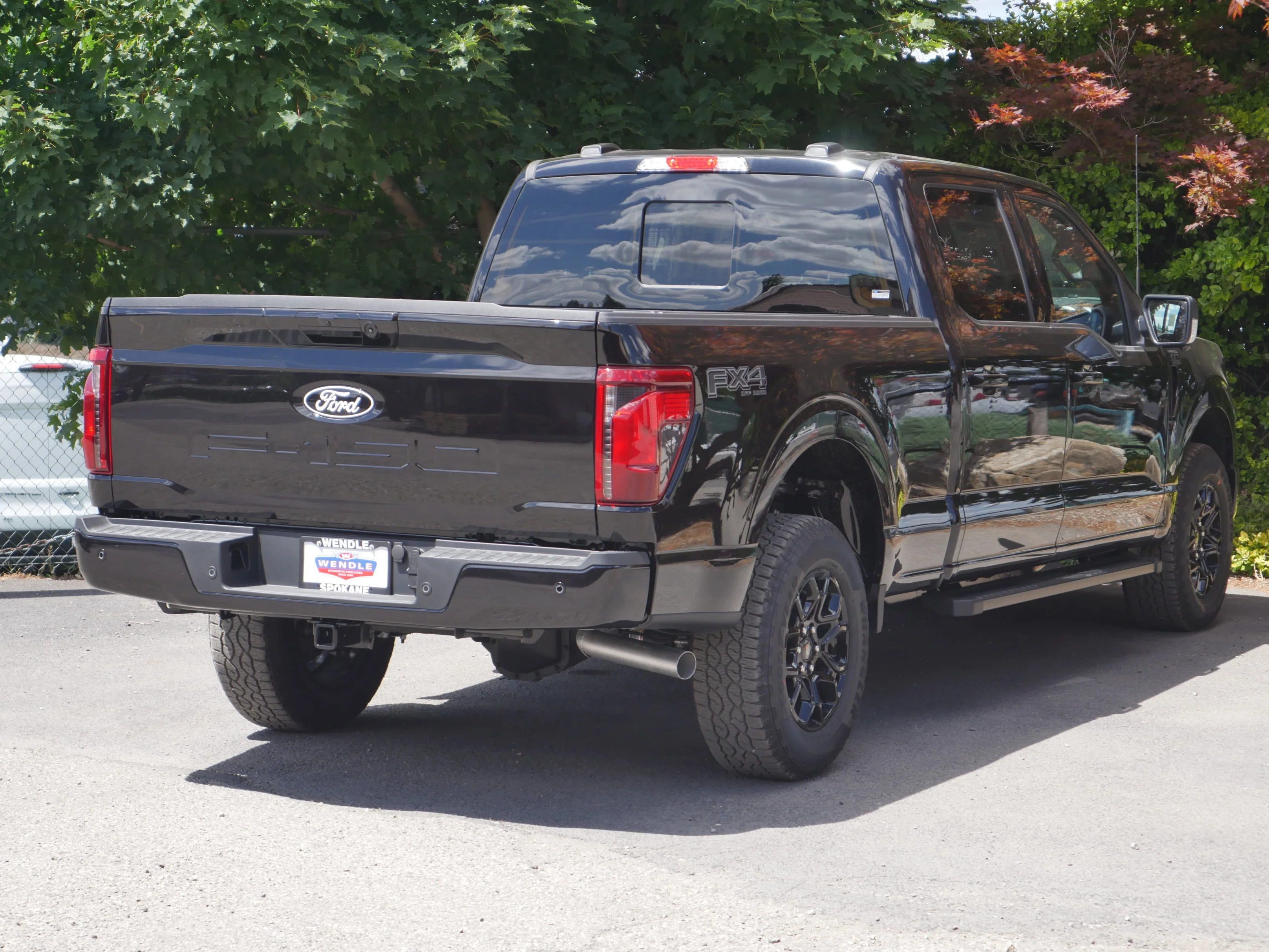 New 2026 Agate Black Metallic Ford XLT image 26