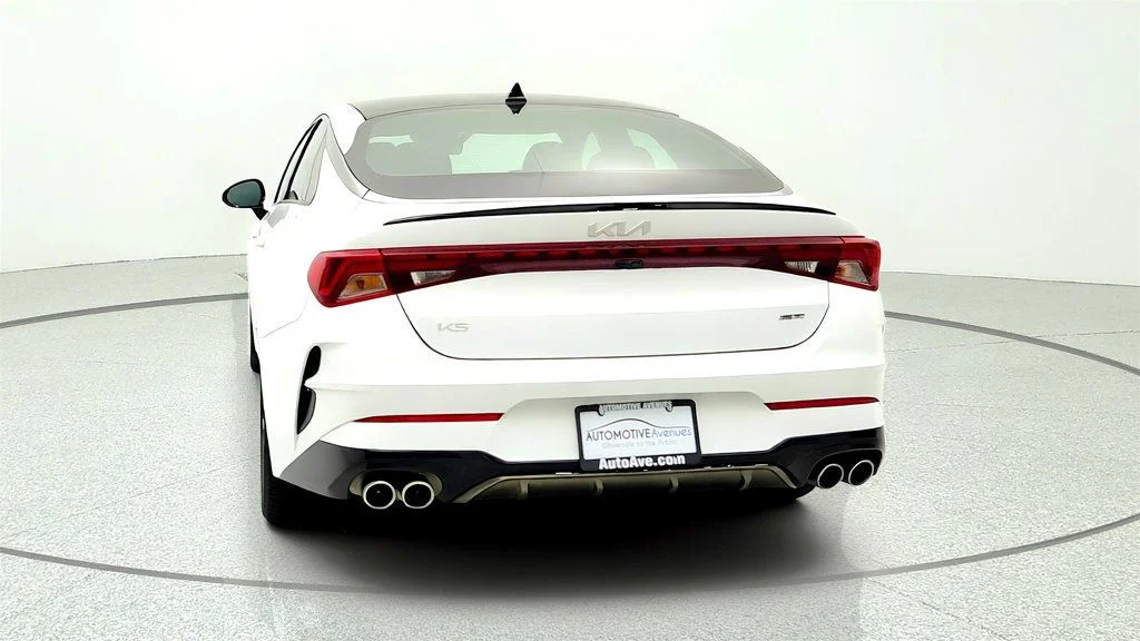 Used 2023 Glacial White Pearl Kia GT DCT FWD image 6