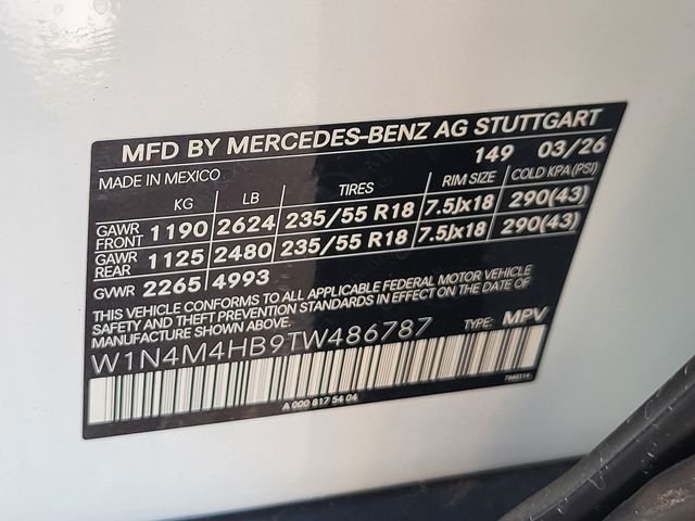 New 2026 Polar White Mercedes-Benz GLB 250 image 24