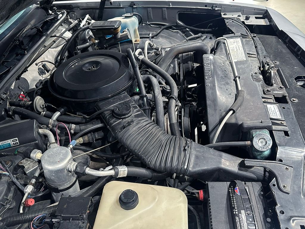 Used 1987 Gray Chevrolet  image 23