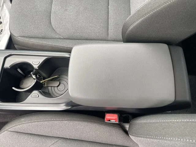 2025 Kia K4 LXS - Photo 27