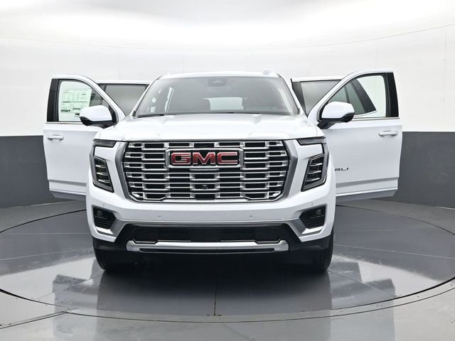 2026 GMC Yukon Denali - Photo 32