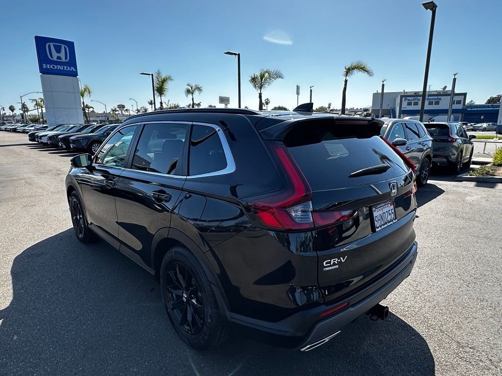 Used 2024  Honda Sport image 6