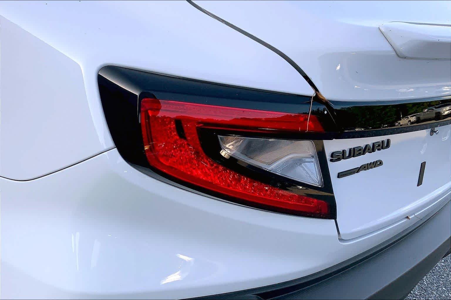 Used 2025 Ceramic White Subaru Premium image 25