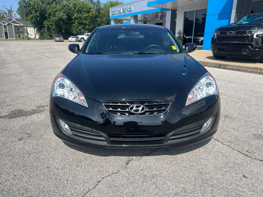 Used 2012 Black Hyundai 3.8 R-Spec image 2