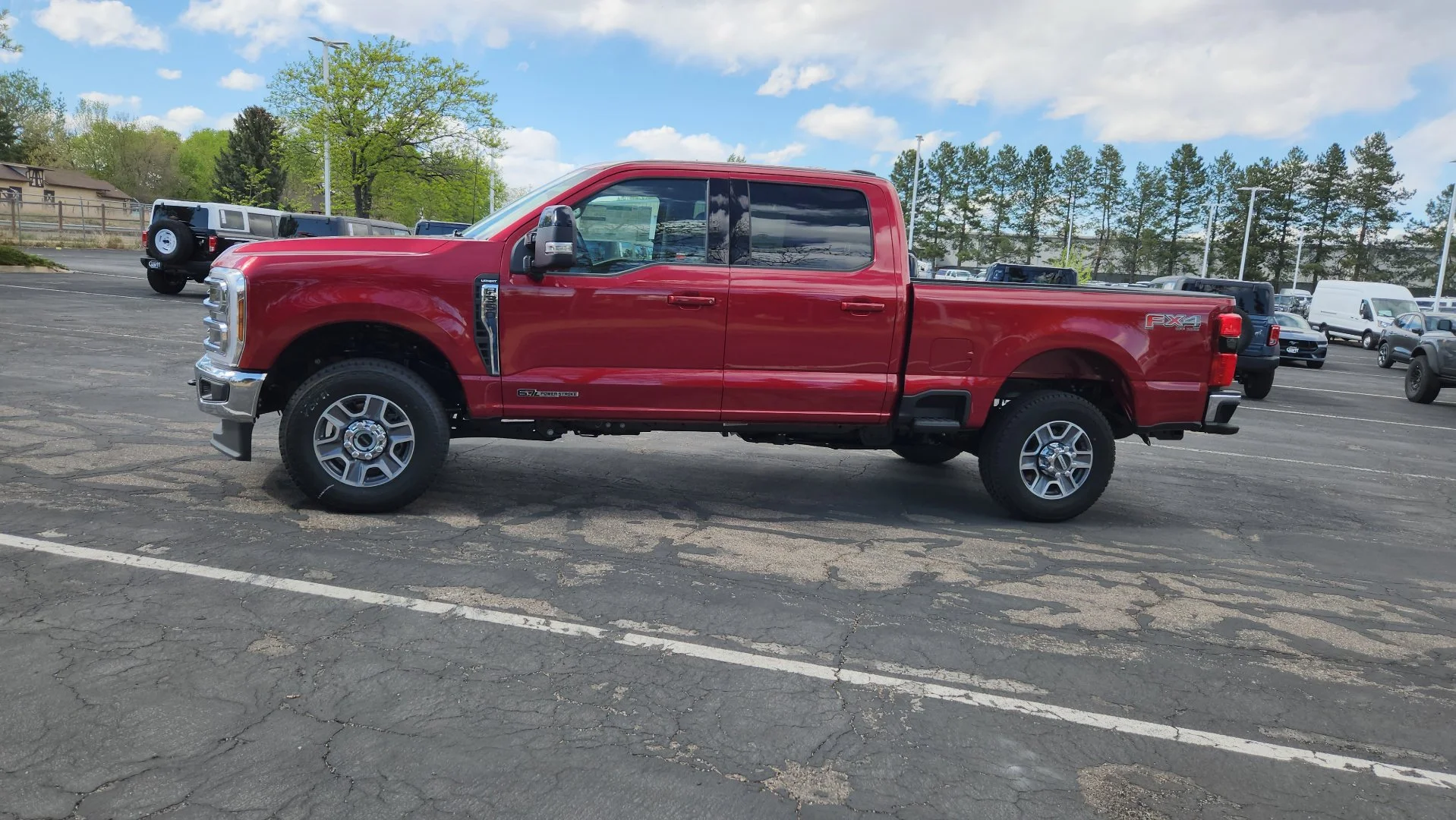2025 Ford F-350 Super Duty Lariat - Photo 6