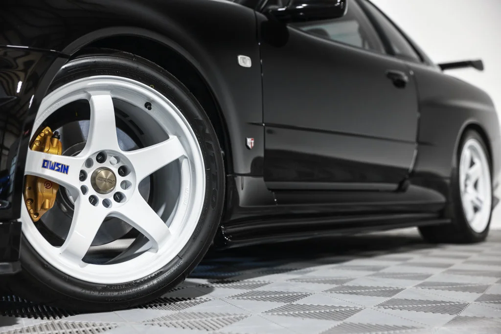 Used 2000 Black Nissan  image 13