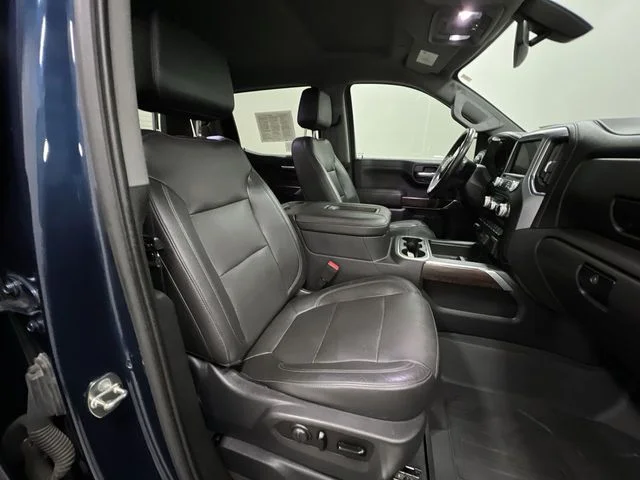 Used 2019 Blue GMC SLT image 27