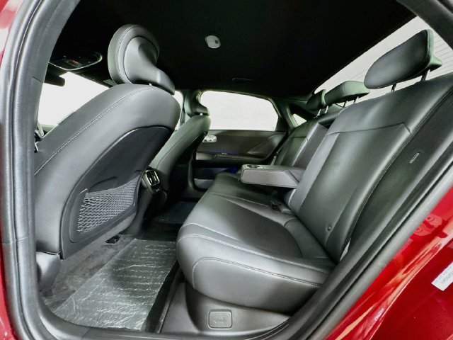 Certified Used 2025 Red Hyundai SEL image 40