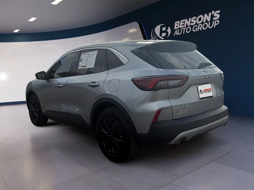 Used 2023 Silver Ford Active image 3