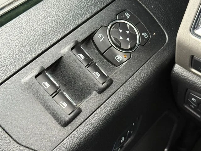 Used 2016 Magnetic Metallic Ford Lariat image 19
