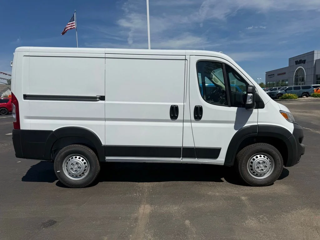 New 2026 Bright White Clear-Coat Exterior Paint RAM Low Roof image 2
