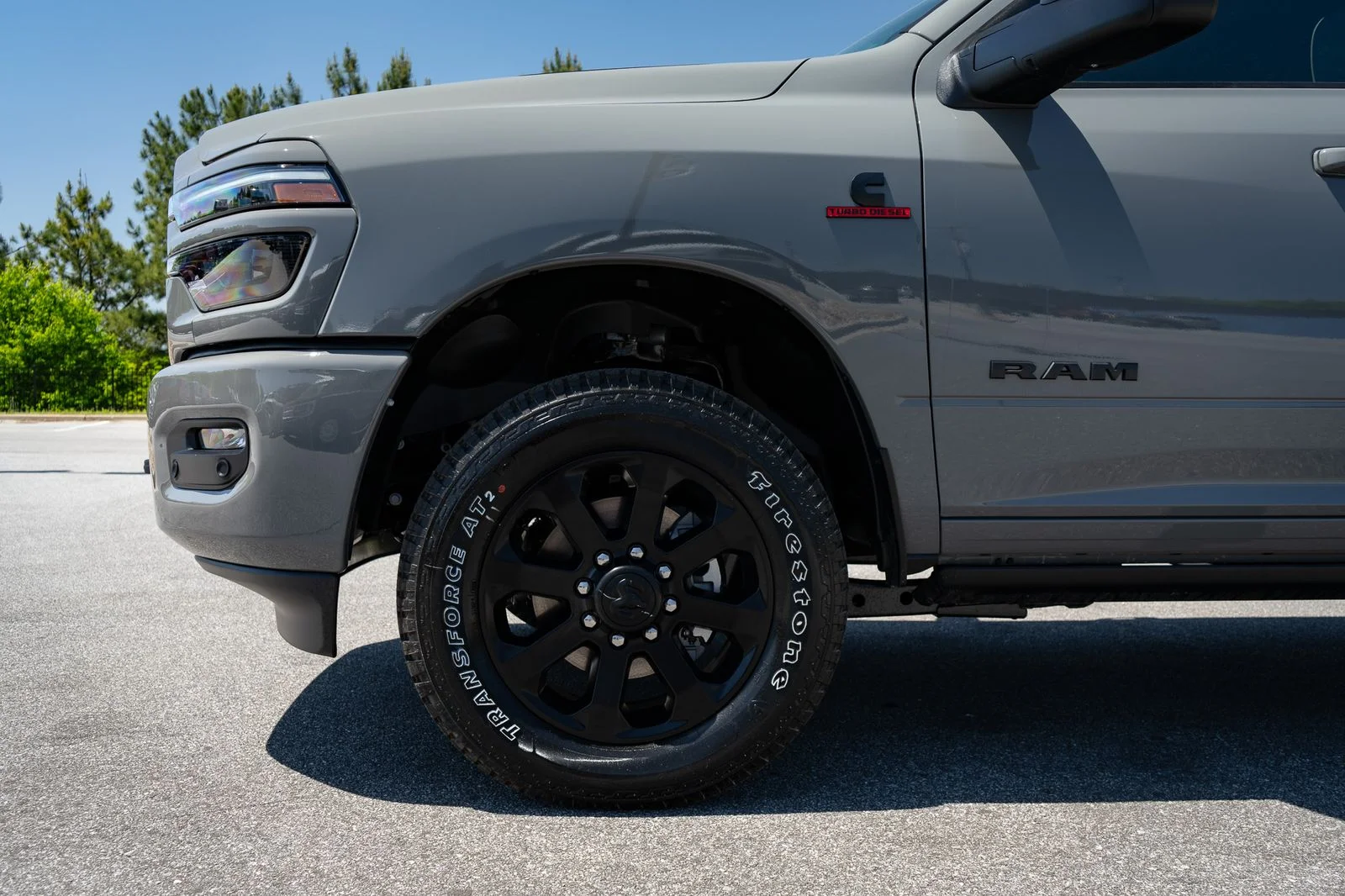 New 2026 Ceramic Gray Clear-Coat Exterior Paint RAM Laramie image 4