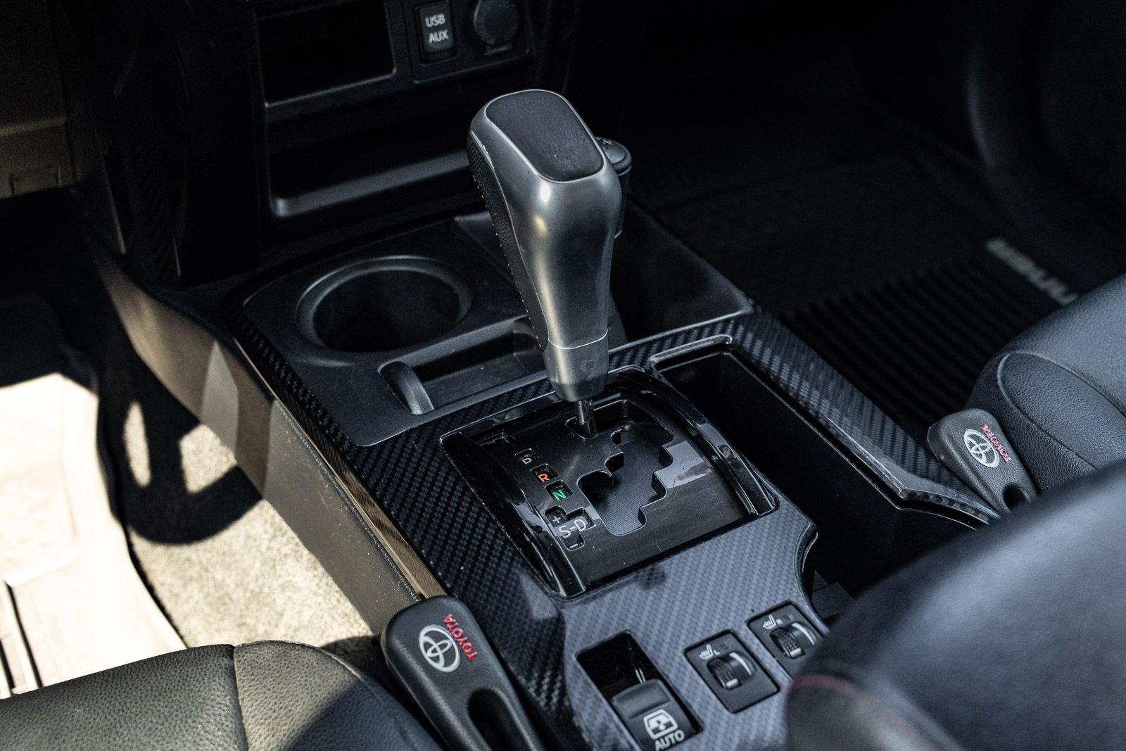 Used 2018 Silver Toyota TRD Off-Road Premium image 29