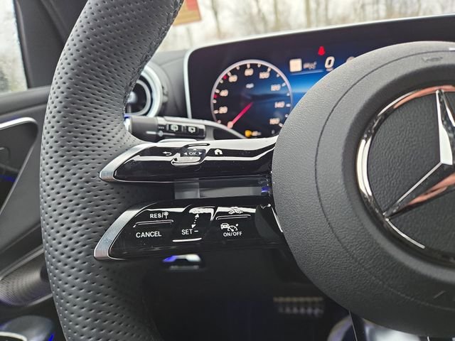 New 2026 Black Mercedes-Benz GLC300 image 17